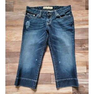 BUCKLE BKE Women's Size 27 Denim Star Stretch Blue Denim Jean Capri Pants PreOwn